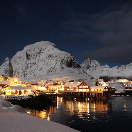 בית נופש Lofoten Fishing *